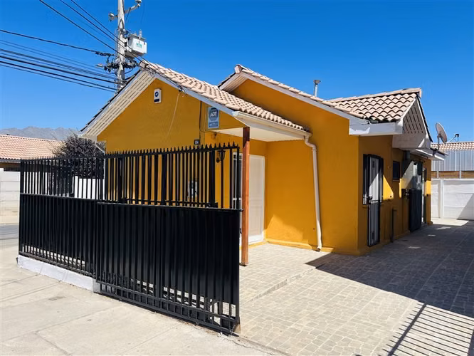 Casa en venta de 3 dorm. en San Felipe