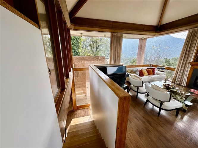 Casa en venta de 5 dorm. en Lo Barnechea - Imagen 5