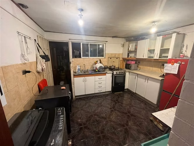 Venta Casa Villa Anguita a pasos metro Hospital El Pino