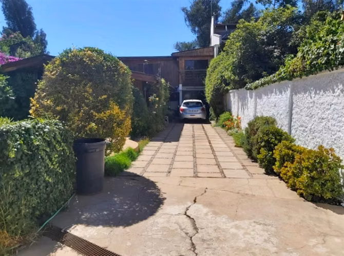 Venta Casa 5 dorm. 2 baños con piscina en Los Romeros Concón