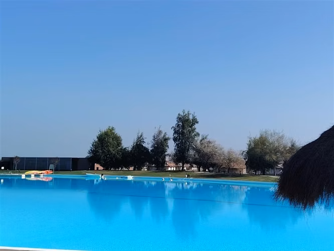 Venta Casa con Acceso a Laguna de Chicureo