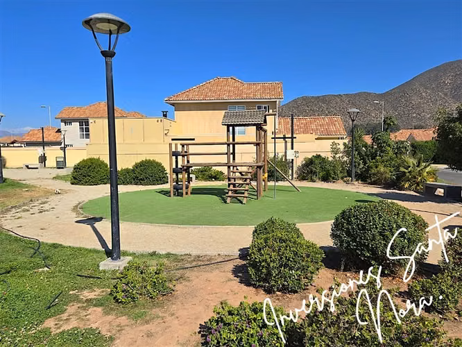En Venta casa 3 dormitorios Condominio Serena Oriente