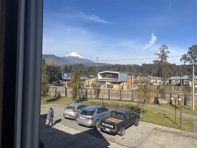 CASA EN PUCON- CONDOMINIO LOS ROBLES 1 VISTA AL VOLCÁN