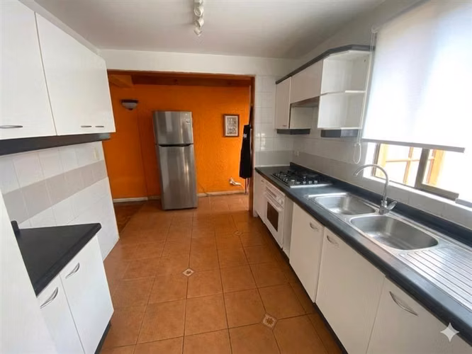 Casa en venta 3 dormitorios 3 baños Maipu