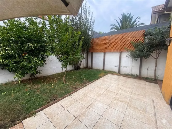Casa en venta 3 dormitorios 3 baños Maipu