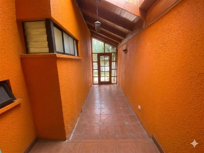 Casa en venta 3 dormitorios 3 baños Maipu