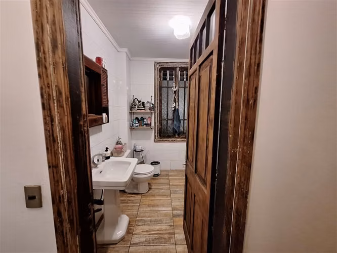 Casona antigua excelente conectividad comercial y transporte - Imagen 6