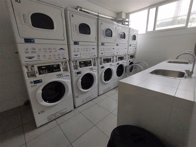 Departamento en venta de 1 dorm. en La Cisterna