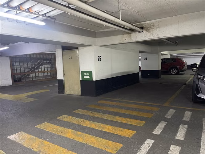 Estacionamiento en arriendo en Las Condes