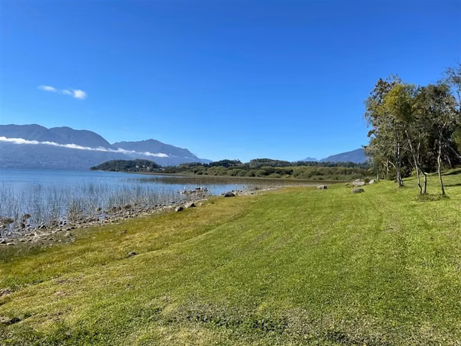 Oportunidad bajo precio sitio en el lago y vista a volcanes