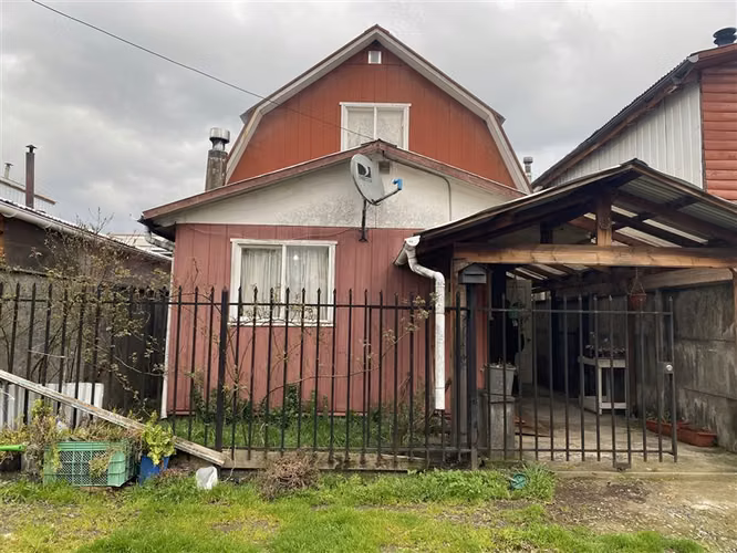 Casa en venta de 3 dorm. en Villarrica