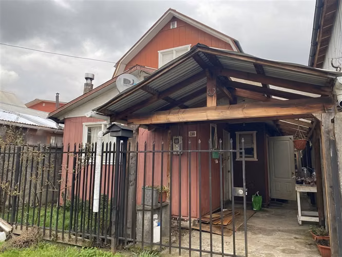 Casa en venta de 3 dorm. en Villarrica