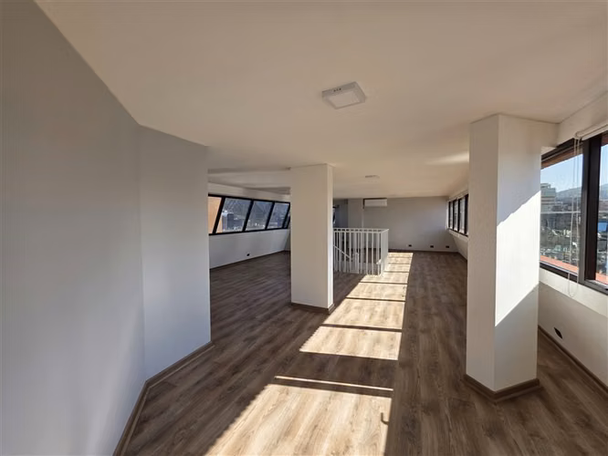 Oficina en arriendo en Providencia