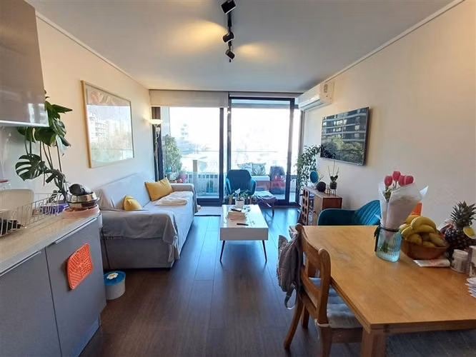 SE VENDE HERMOSO Y COMODO DEPARTAMENTO EN LAS CONDES.