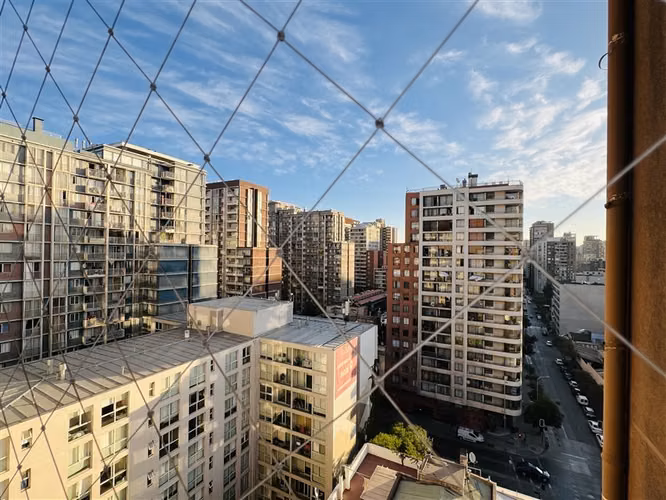 Departamento en Venta. calle Marion Con Lira. 1 Dormitorio