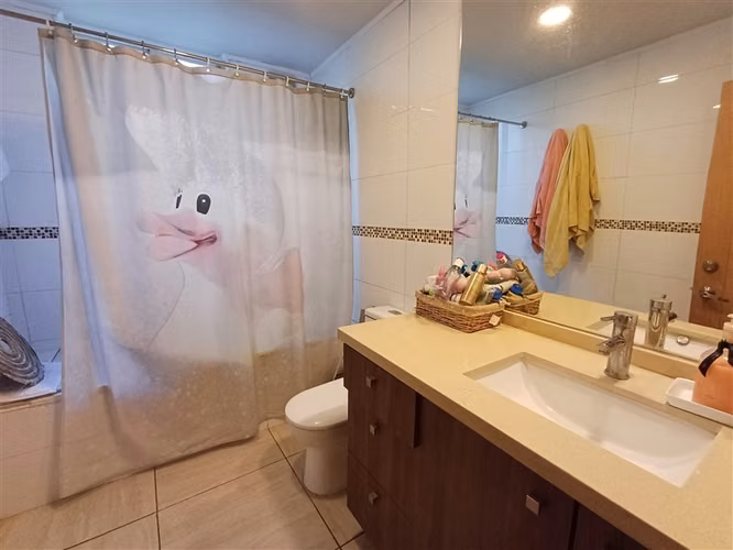 SE VENDE PRECIOSA CASA EN PARCELA EN PIEDRA ROJA
