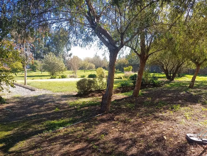 SE VENDE PRECIOSA CASA EN PARCELA EN PIEDRA ROJA