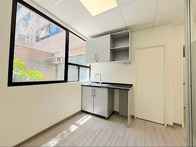 OPORTUNIDAD!! VENTA OF 6 BOX/3 B/1 E. M P DE VALDIVIA - Imagen 9