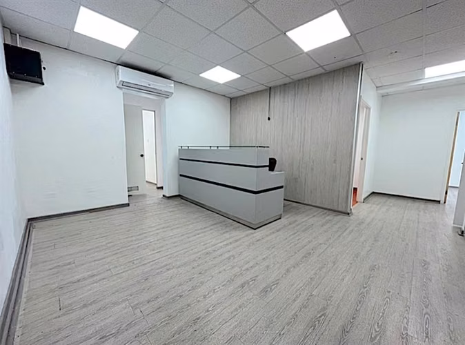 OPORTUNIDAD!! VENTA OF 6 BOX/3 B/1 E. M P DE VALDIVIA