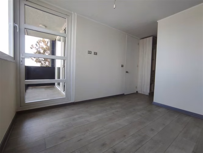 Depto en venta de 1 dormitorio en La Cisterna