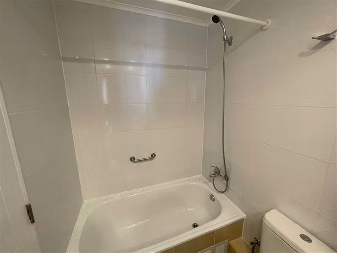 Departamento en venta de 1 dorm. en La Cisterna