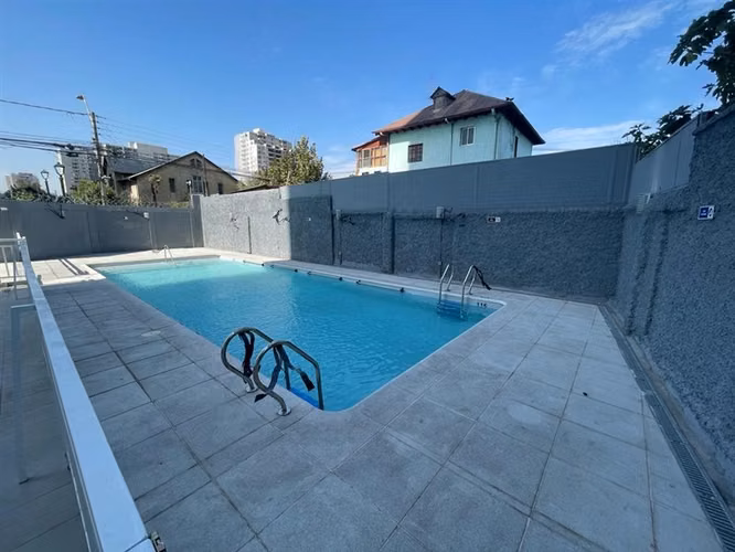 Departamento en venta de 1 dorm. en La Cisterna