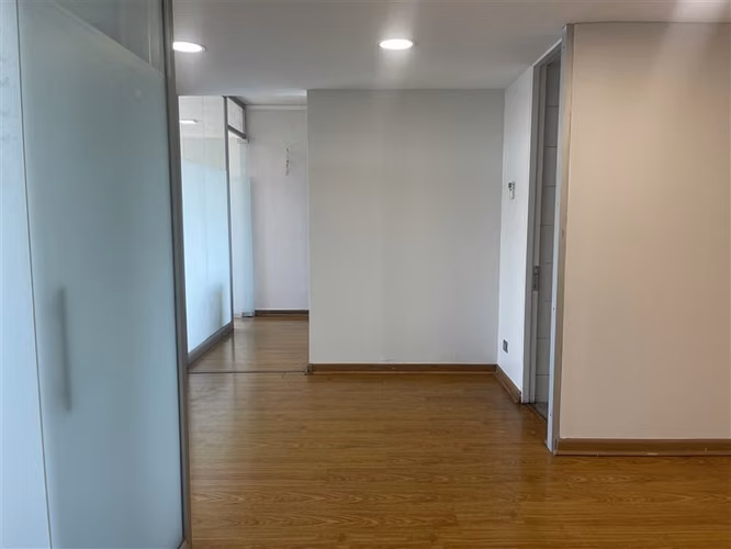 Oficina en arriendo en Lo Barnechea - Imagen 8