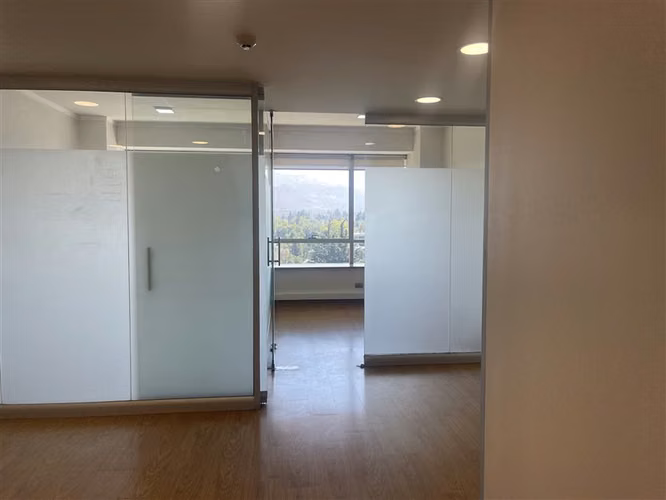 Oficina en arriendo en Lo Barnechea - Imagen 6