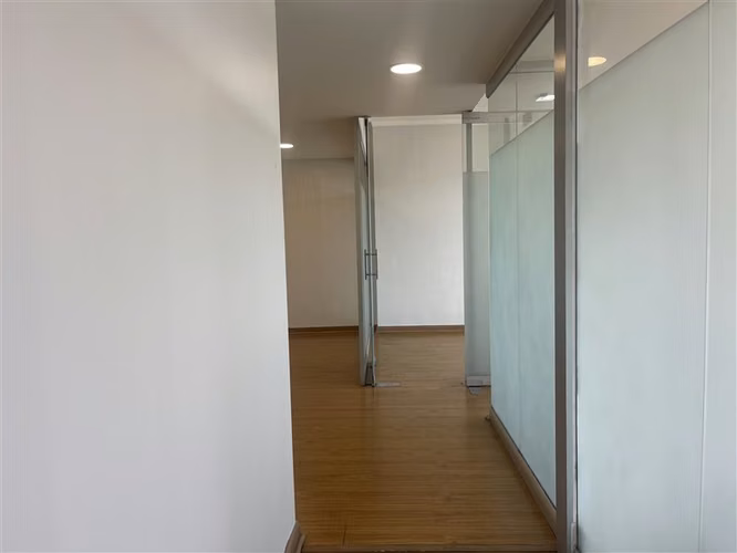 Oficina en arriendo en Lo Barnechea - Imagen 14