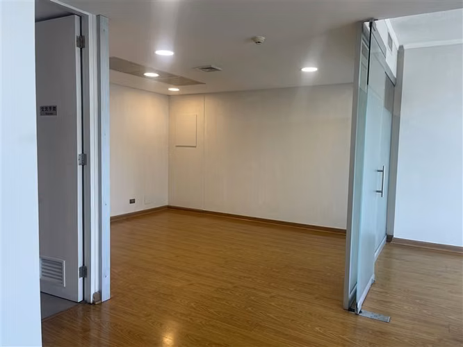 Oficina en arriendo en Lo Barnechea - Imagen 15