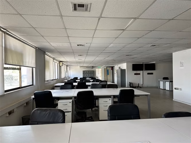 Oficina arriendo en Santiago Centro Habilitada 200 personas