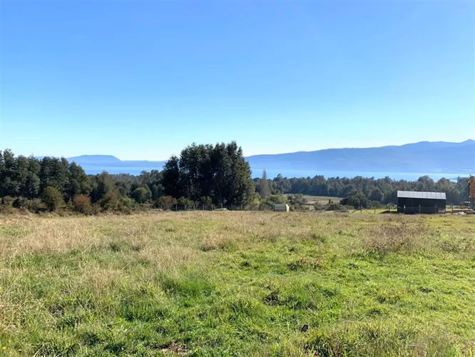 Pucon-Los Riscos- Parcela con vista al lago y volcan