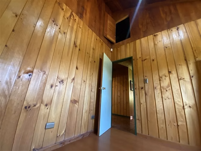 CASA EN CENTRO DE PUCÓN HABITACIONAL-COMERCIAL