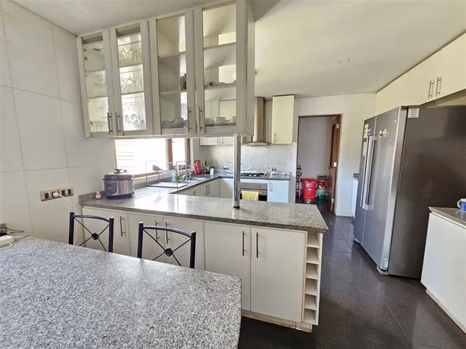 Casa en venta de 4 dorm. en Chicureo - Imagen 9