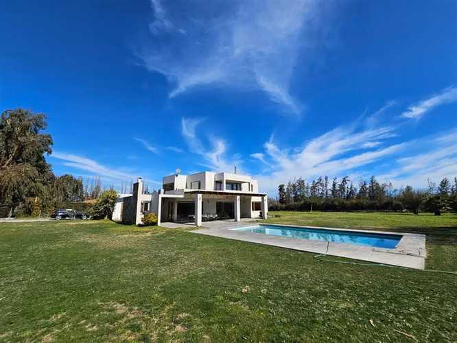 Casa en venta de 4 dorm. en Chicureo - Imagen 25