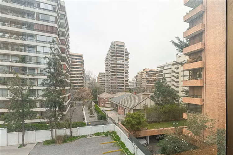 Venta Oficina Las Condes Barrio El Golf 174m2 y 5 Estac. - Imagen 8