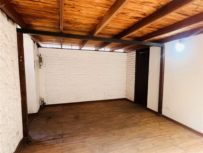 Casa en Venta. Calle Ruiz Tagle, Estación Central.