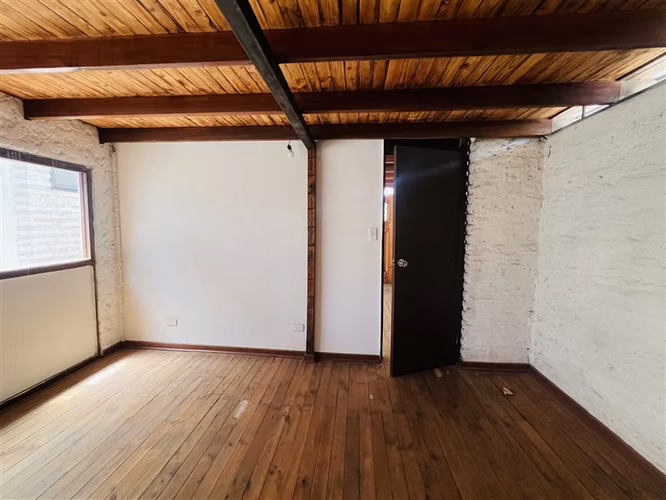 Casa en Venta. Calle Ruiz Tagle, Estación Central.