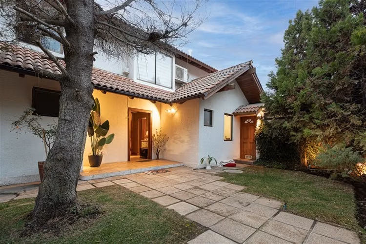 Casa en venta 510m2/177m2 5 Dorm Peñalolen - Casa Grande