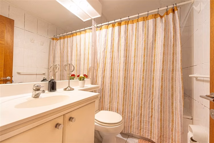 Casa en venta 510m2/177m2 5 Dorm Peñalolen - Casa Grande