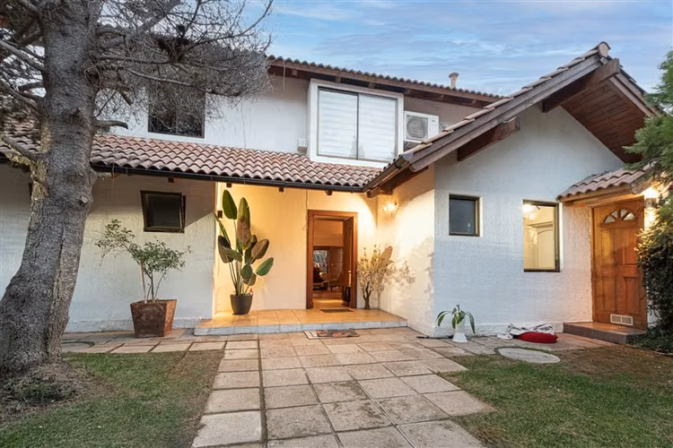 Casa en venta 510m2/177m2 5 Dorm Peñalolen - Casa Grande