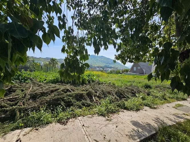 Sitio en venta con urbanismo completo en Chicureo