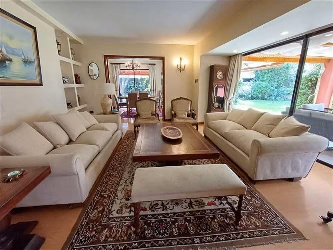 Casa en venta en Vitacura