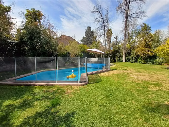 Casa en venta en Vitacura