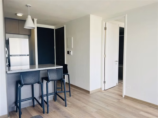 La Florida. Paso el Roble 50. Arriendo 2D2B