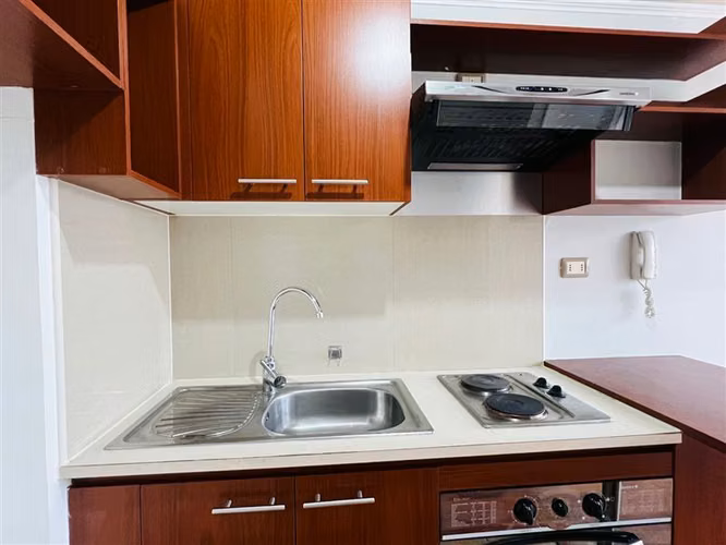 Venta departamento. Metro Moneda. 1D1B . Lord Cochrane 136