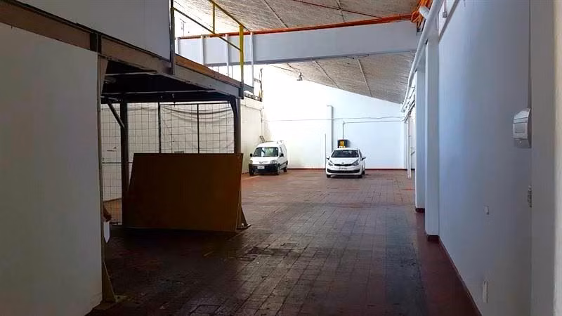 Galpón en condominio sector industrial Vicuña Mackenna