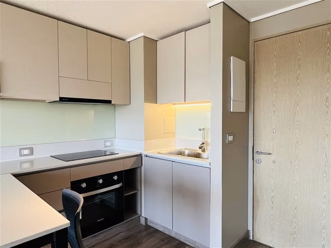 Departamento En Arriendo. A pasos de Metro Irarrazaval. 1D1B - Imagen 5