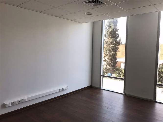 Oficina en venta en Lo Barnechea - Imagen 2