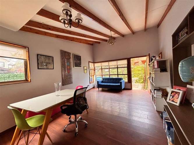 Casa con amplio terreno en venta de 2 dorm. en Concón